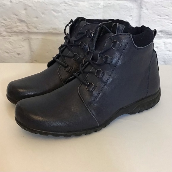 Propet 9 Delaney Womens Ankle Boots Navy Blue Leather Comfort Shoes Side Zippers - Picture 2 of 11